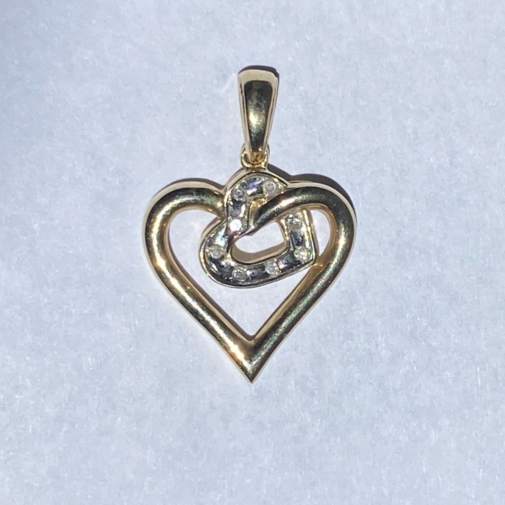 10kt double heart ❤️ pendant
